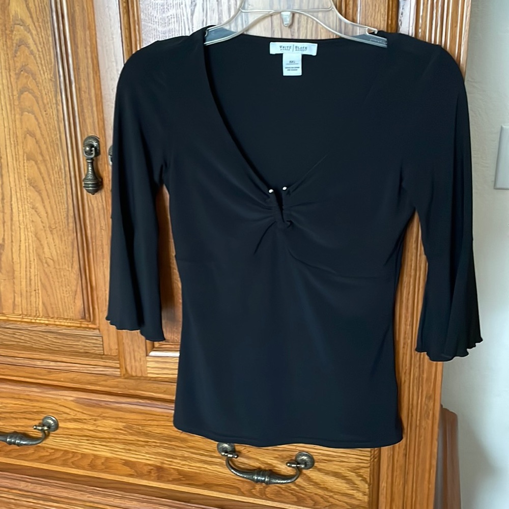 White House Black Market Top EUC size xxs